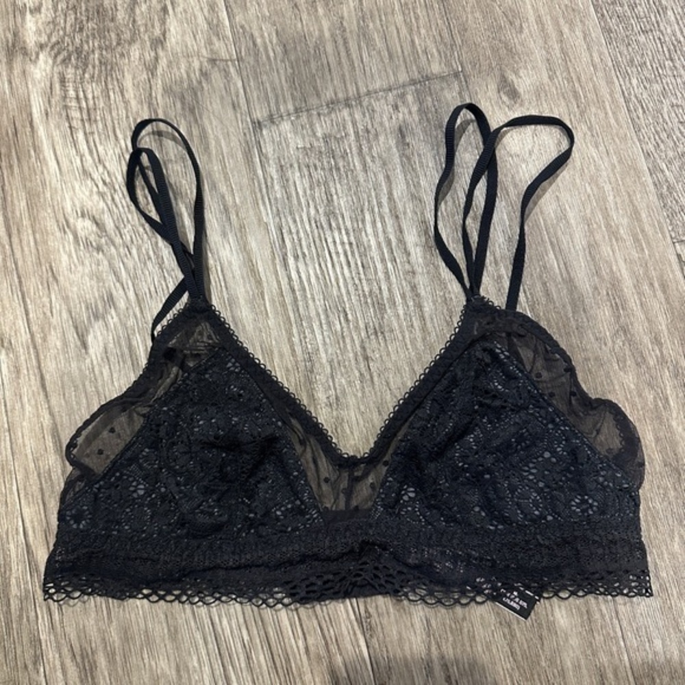 Victoria’s Secret Black Lace Bralette